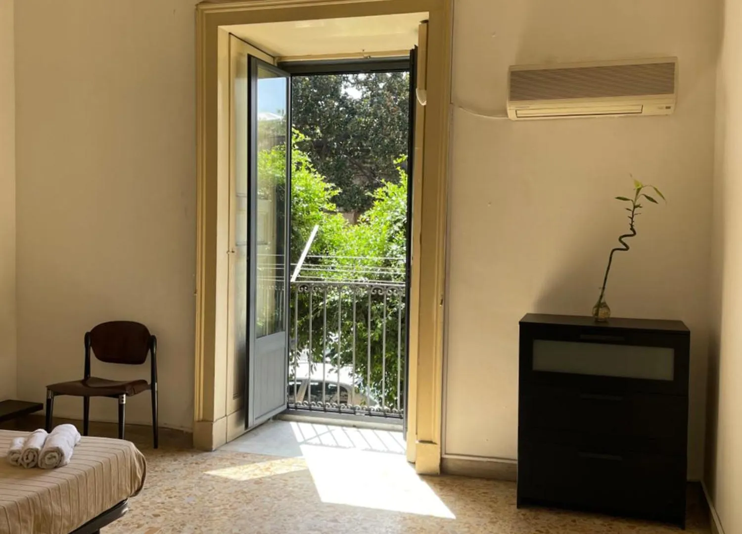 Nocleg ze śniadaniem Bed and Breakfast Bed And Books Katania