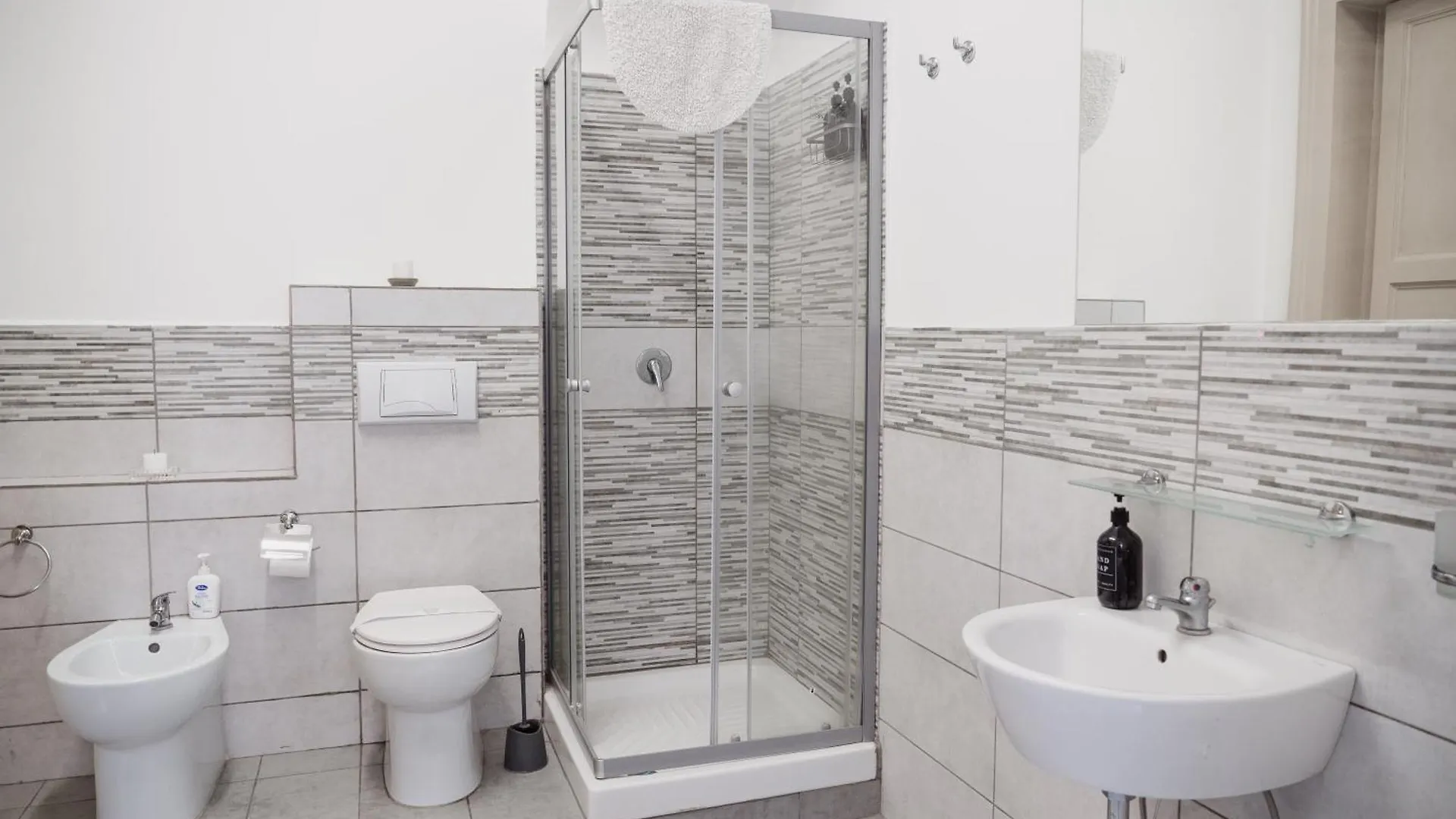 Nocleg ze śniadaniem Bed and Breakfast Bed And Books Katania