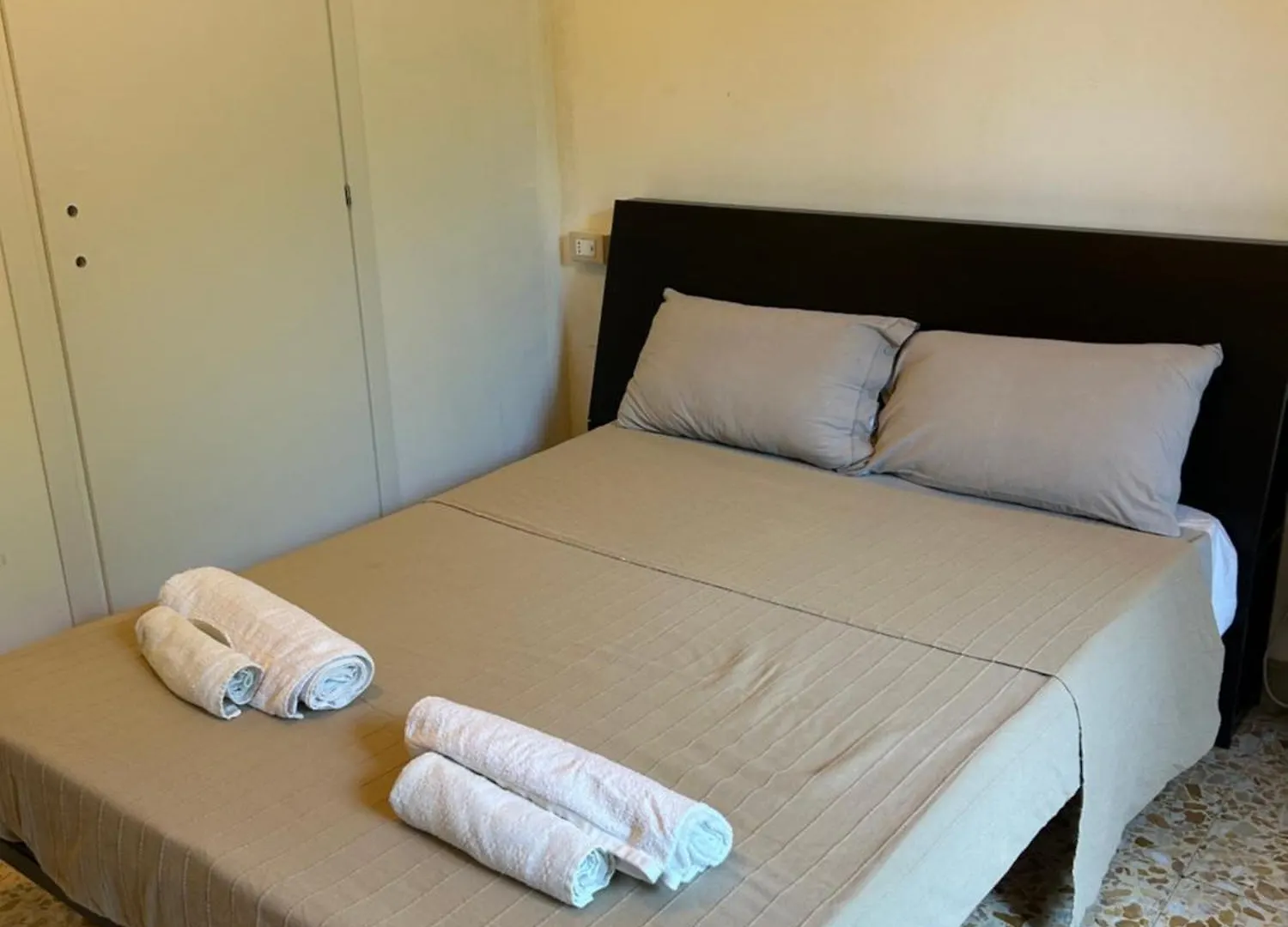 Couette-café Bed and Breakfast Bed And Books à Catane Italie